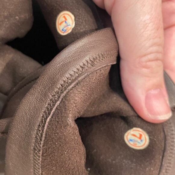 SLEEK BROWN LEATHER VINTAGE GLOVES SIZE 7 2/3 IN SIZE LARGE LOVELY SOFT LINING - Picture 6 of 6